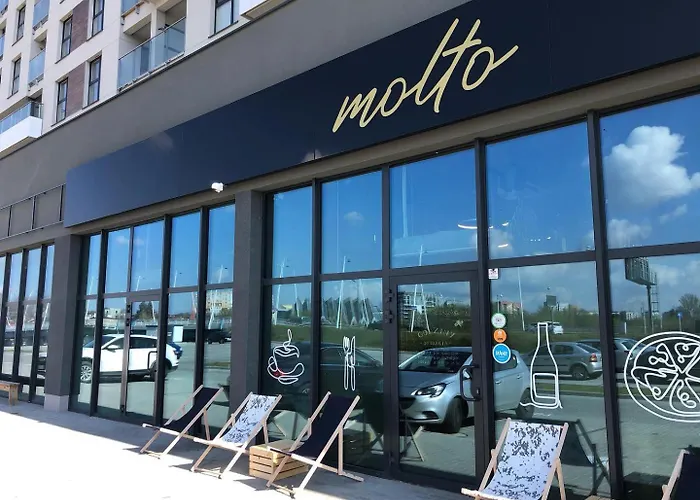 Gold Capital Towers Apartment